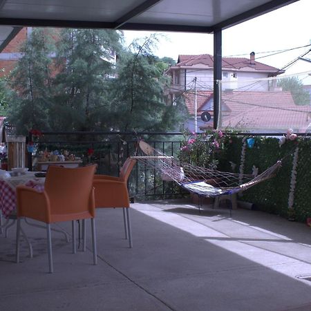 Bed and Breakfast Adem'S Cozy Terrace Retreat Skopje Exteriér fotografie